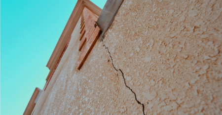 ⚠️ Rachadura na parede é perigoso?